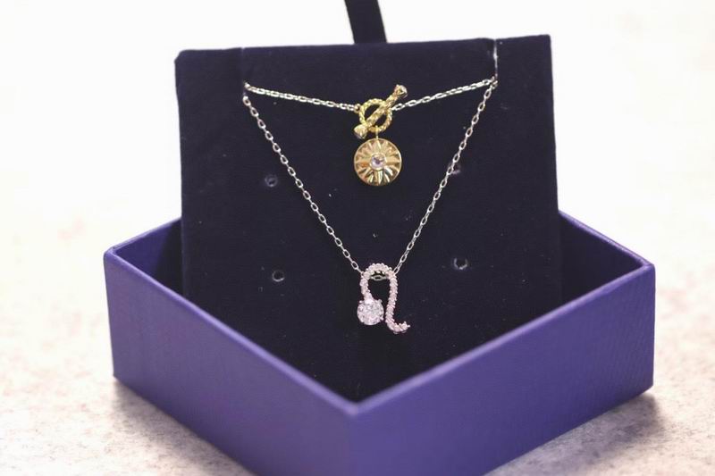 Swarovski Necklace 06lyx342